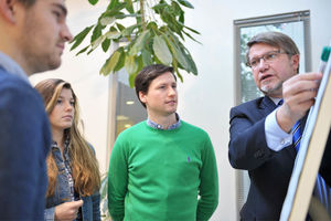 Lernen im Dialog mit den Dozenten